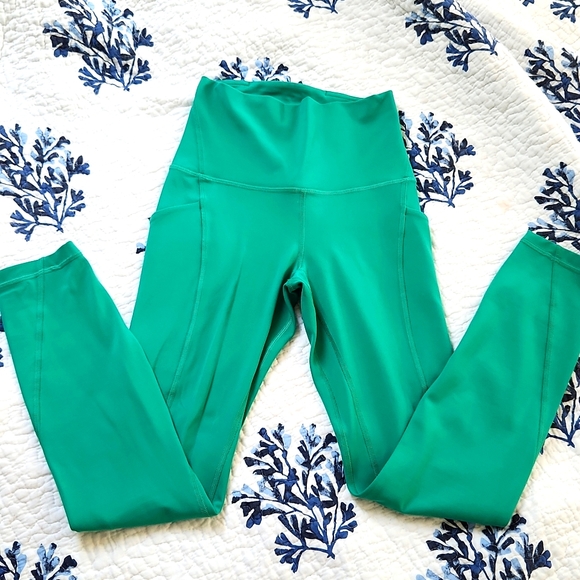 Lululemon Align HR Pant 25" *Pockets - Picture 4 of 5